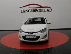 Vit Begagnad 2012 Hyundai i20 Premium Halvkombi | 59 900 kr (Marknadspris)