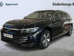 Svart Begagnad 2024 VW Passat Kombi | 369 000 kr