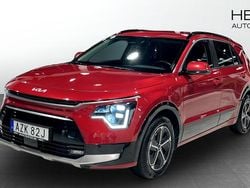 Röd (orange) Begagnad 2023 Kia Niro SUV | 309 900 kr (Bra pris)