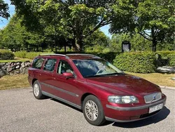 Röd Begagnad 2004 Volvo V70 Kombi | 17 000 kr (Bra pris)