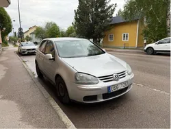 Silver Begagnad 2004 VW Golf IV Sportline Halvkombi | 18 400 kr (Marknadspris)
