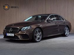 Mörkbrun (brun) Begagnad 2017 Mercedes E220 AMG line Sedan | 279 400 kr (Marknadspris)