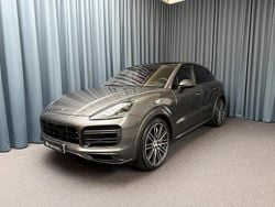 Mörkgrå Begagnad 2023 Porsche Cayenne Turbo S SUV | 1 549 000 kr