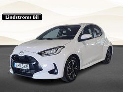 Vit Begagnad 2024 Toyota Yaris Hybrid Active Halvkombi | 279 900 kr (Lite dyr)