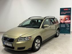 Grön Begagnad 2009 Volvo V50 Kinetic Kombi | 57 500 kr (Marknadspris)