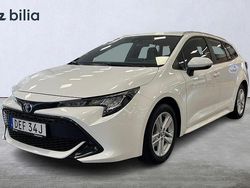 Vit Begagnad 2022 Toyota Corolla Active Kombi | 259 900 kr (Marknadspris)