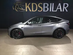 Grå Begagnad 2022 Tesla Model Y Performance SUV | 429 500 kr (Superpris)