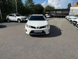 Vit Begagnad 2014 Toyota Auris Touring Sports Edition Kombi | 74 900 kr (Dyr)