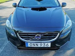 Svart Begagnad 2014 Volvo V40 Momentum Kombi | 79 000 kr (Lite dyr)