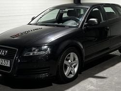 Grå Begagnad 2010 Audi A3 Attraction Kombi | 54 900 kr (Marknadspris)