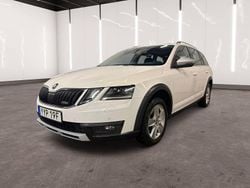 Vit Begagnad 2020 Skoda Octavia Scout Kombi | 179 900 kr (Superpris)