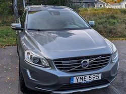 Grå Begagnad 2017 Volvo XC60 Standard SUV | 230 000 kr (Marknadspris)
