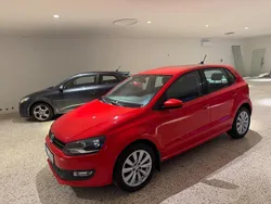Röd Begagnad 2010 VW Polo Halvkombi | 46 900 kr (Bra pris)