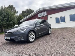 Grå Begagnad 2017 Tesla Model X SUV | 299 000 kr