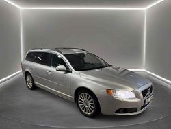 Ljusgrå Begagnad 2012 Volvo V70 Momentum Kombi | 84 900 kr (Marknadspris)