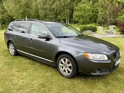 Grå Begagnad 2012 Volvo V70 Momentum Kombi | 89 000 kr (Bra pris)