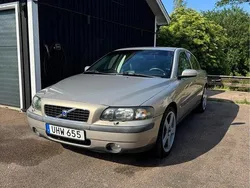Brun Begagnad 2004 Volvo S60 Business Edition Sedan | 15 000 kr (Bra pris)