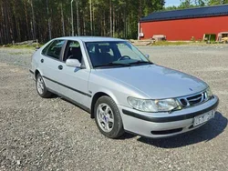 Grå Begagnad 2003 Saab 9-3 Halvkombi | 35 000 kr (Marknadspris)