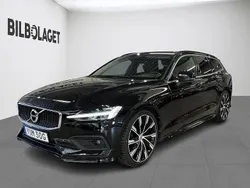 Svart Begagnad 2021 Volvo V60 Kombi | 309 800 kr (Marknadspris)