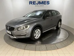 Grå Begagnad 2015 Volvo V60 CC Business Edition Kombi | 212 500 kr (Lite dyr)