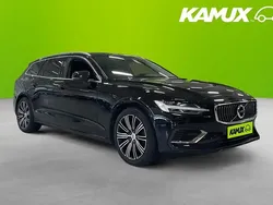Svart Begagnad 2022 Volvo V60 Kombi | 294 700 kr (Bra pris)