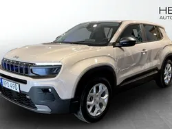 Grå Begagnad 2024 Jeep Avenger Longitude Plus SUV | 313 900 kr