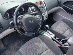 Silver Begagnad 2009 Kia Ceed 4 Halvkombi | 75 000 kr (Marknadspris)