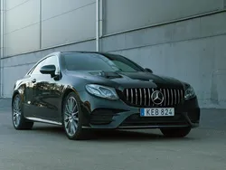 Grön Begagnad 2017 Mercedes E400 AMG line Sportkupé | 315 000 kr (Superpris)