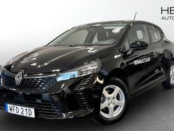Svart (black) Begagnad 2024 Renault Clio V Evolution Halvkombi | 244 900 kr (Dyr)