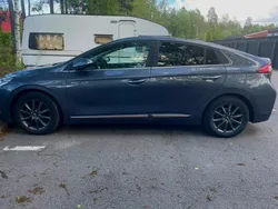 Grå Begagnad 2019 Hyundai Ioniq Premium Sedan | 145 000 kr (Marknadspris)
