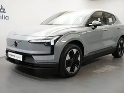Grå Begagnad 2024 Volvo EX30 Core SUV | 319 900 kr