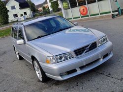 Grå Begagnad 2000 Volvo V70 Kombi | 65 000 kr