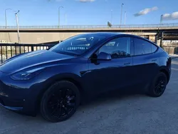 Grå Begagnad 2021 Tesla Model Y Long Range SUV | 355 000 kr (Bra pris)