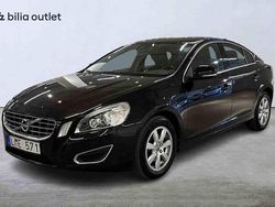 Svart Begagnad 2013 Volvo S60 Sedan | 154 900 kr