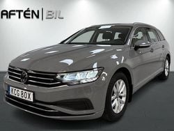 Grå Begagnad 2023 VW Passat Kombi | 284 800 kr (Marknadspris)