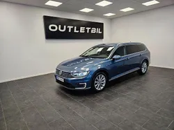 Blå Begagnad 2016 VW Passat GTE Kombi | 159 000 kr (Marknadspris)