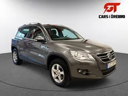Mörkgrå (grå) Begagnad 2011 VW Tiguan Sportline SUV | 104 800 kr (Marknadspris)