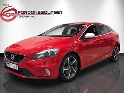 Röd Begagnad 2013 Volvo V40 R-Design Halvkombi | 139 900 kr (Marknadspris)