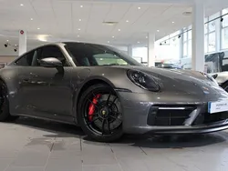 Mörkgrå (agate grey metallic) Begagnad 2022 Porsche 911 Carrera 4 GTS Sportkupé | 1 645 000 kr (Bra pris)