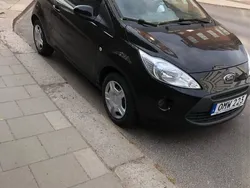Svart Begagnad 2014 Ford Ka Titanium Halvkombi | 50 000 kr