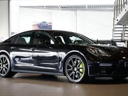 Svart Begagnad 2018 Porsche Panamera Turbo S Sedan | 895 000 kr