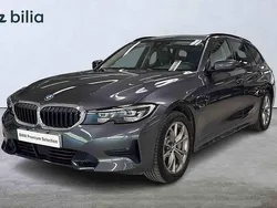 Grå Begagnad 2022 BMW 330e Kombi | 346 900 kr
