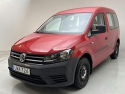 Röd Begagnad 2016 VW Caddy Minibuss | 86 450 kr (Superpris)