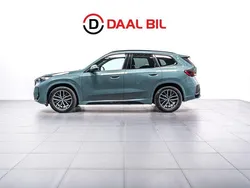 Grön Begagnad 2023 BMW X1 M Sport SUV | 459 700 kr (Marknadspris)