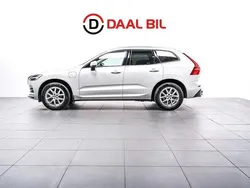 Vit Begagnad 2020 Volvo XC60 Momentum SUV | 289 700 kr (Superpris)