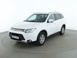 Vit Begagnad 2015 Mitsubishi Outlander SUV | 144 000 kr (Marknadspris)