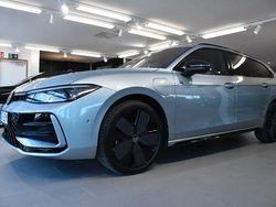 Oyster silver metallic Begagnad 2025 VW Passat Edition Kombi | 499 800 kr