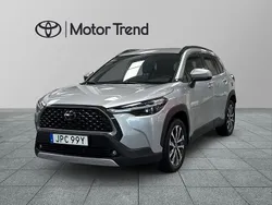 Silver Begagnad 2025 Toyota Corolla Cross Style SUV | 399 900 kr (Marknadspris)