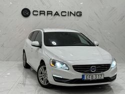 Vit Begagnad 2014 Volvo V60 Summum Kombi | 134 900 kr (Marknadspris)