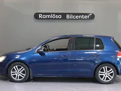 Mörkblå Begagnad 2010 VW Golf VI Halvkombi | 59 900 kr (Lite dyr)